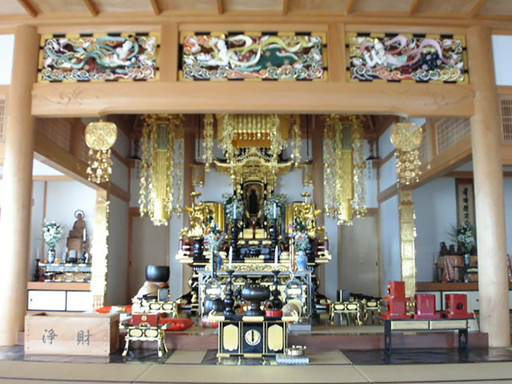 長寿院本堂内部 内陣